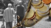 älteres Ehepaar und offenes Portemonnaie